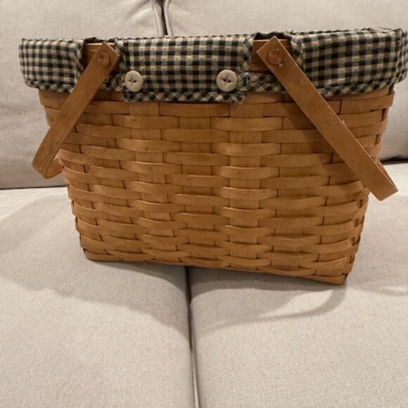 Longaberger Magazine Basket - Picture 1 of 4